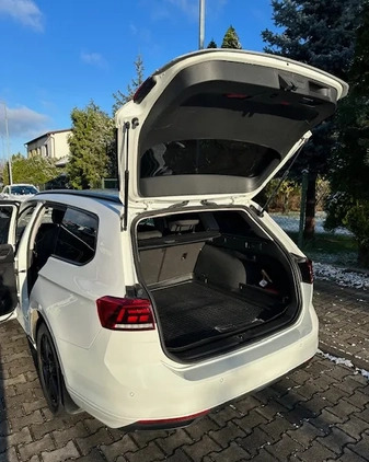 Volkswagen Passat cena 99900 przebieg: 21500, rok produkcji 2020 z Oława małe 67